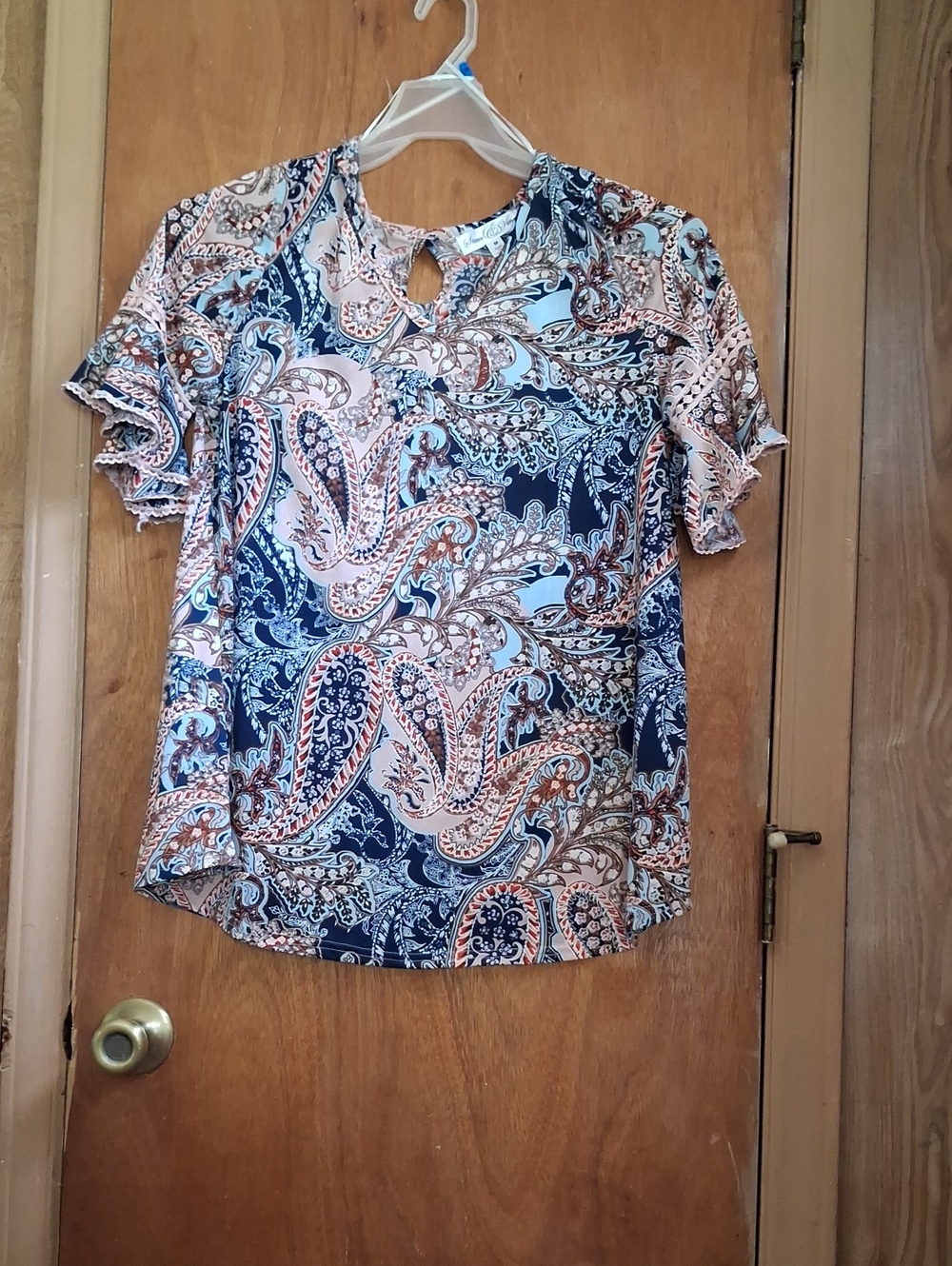 Paisley Keyhole Flutter Sleeve Blouse in Navy, Cream & Brown